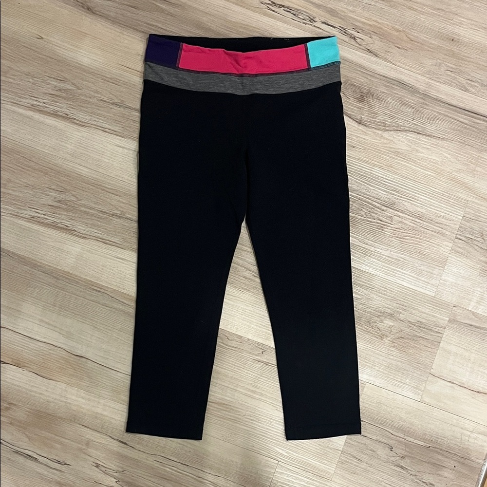 lululemon athletica Black Leggings with Colorful Waistband - capri